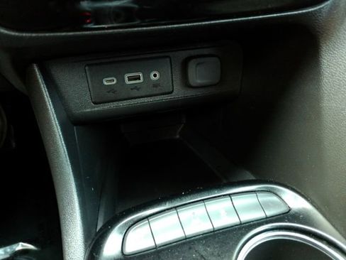 Used 2020 Buick Encore GX Select w/ Sport Touring Package image 43