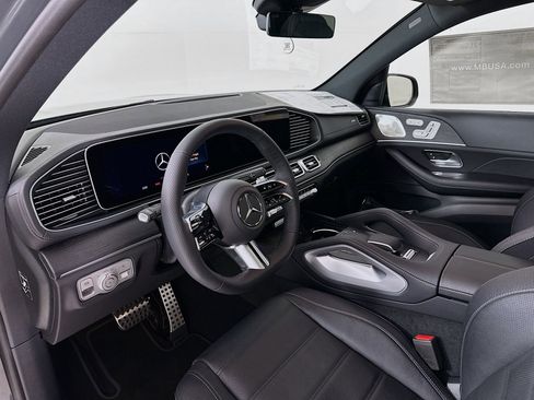 New 2026 Mercedes-Benz GLS 450 4MATIC image 10