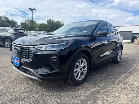 Used 2024 Ford Escape Active FWD image 3