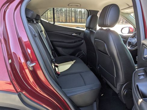 Used 2022 Buick Encore GX Select image 27