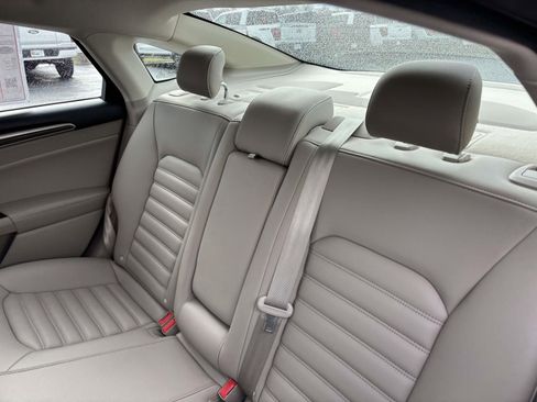 Used 2019 Ford Fusion SEL image 27