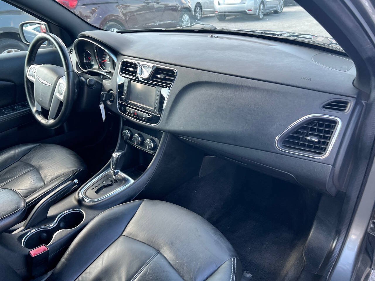 Used 2013 Chrysler 200 Limited w/ Sun/Sound Group FWD image 5