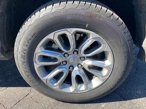 Used 2023 RAM 1500 Laramie AWD/4WD image 19