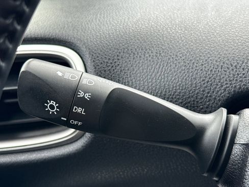 Used 2020 Toyota Prius Prime LE image 30