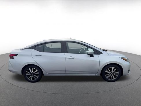 Used 2025 Nissan Versa SV FWD image 16