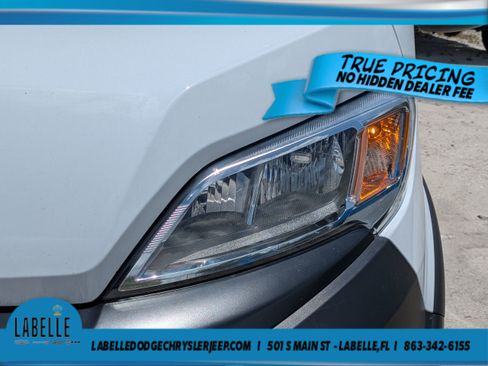 Used 2026 RAM ProMaster 2500 w/ Convenience Group FWD image 9