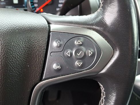 Used 2020 Chevrolet Suburban Premier image 20