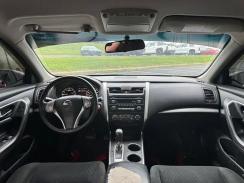 Used 2015 Nissan Altima 2.5 S w/ Power Driver Seat Package FWD image 15