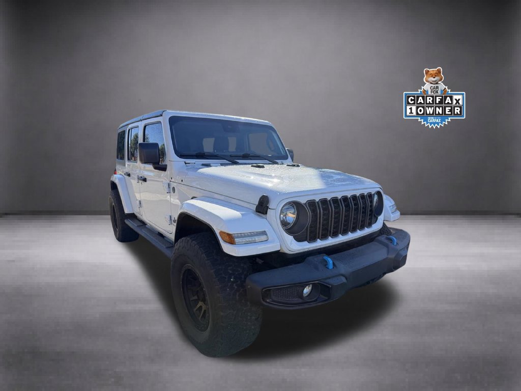 Used 2024 Jeep Wrangler Unlimited AWD/4WD image 2