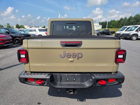 Used 2020 Jeep Gladiator Rubicon AWD/4WD image 14