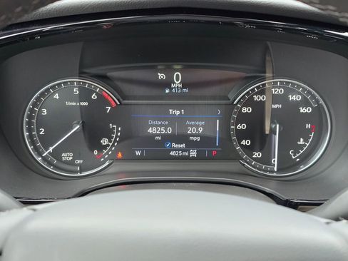 Used 2025 Cadillac XT6 Luxury image 22