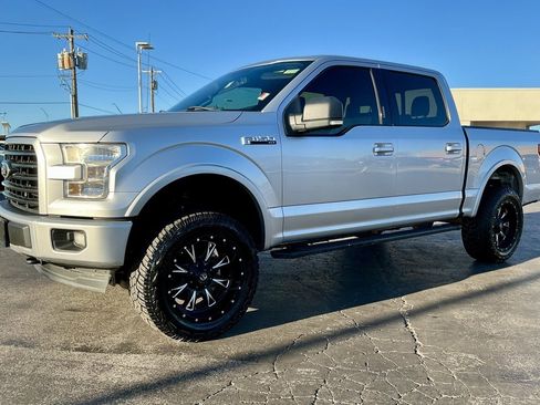 Used 2017 Ford F150 XLT w/ Equipment Group 302A Luxury image 7