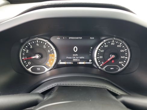 Used 2022 Jeep Renegade Altitude w/ Convenience Group AWD/4WD image 32
