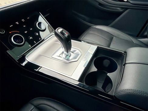 Used 2023 Land Rover Range Rover Evoque S image 33