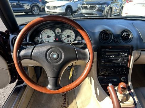 Used 2000 MAZDA MX-5 Miata image 14