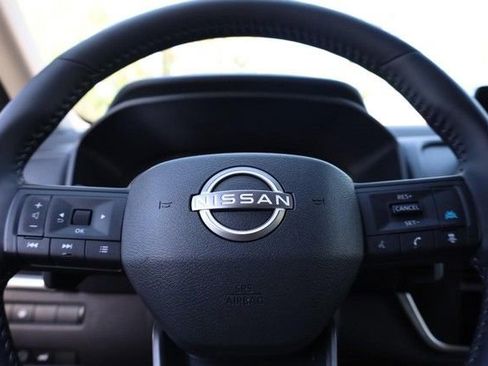 Certified 2025 Nissan Rogue SV AWD/4WD image 9