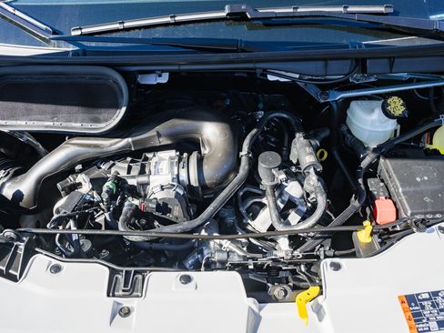 New 2026 Ford Transit 250 148 Medium Roof w/ Load Area Protection Package image 19