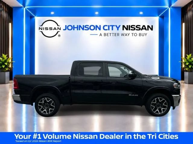 Used 2025 RAM 1500 Laramie AWD/4WD image 3