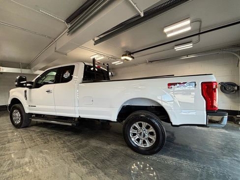 Used 2019 Ford F250 XLT w/ XLT Premium Package AWD/4WD image 7