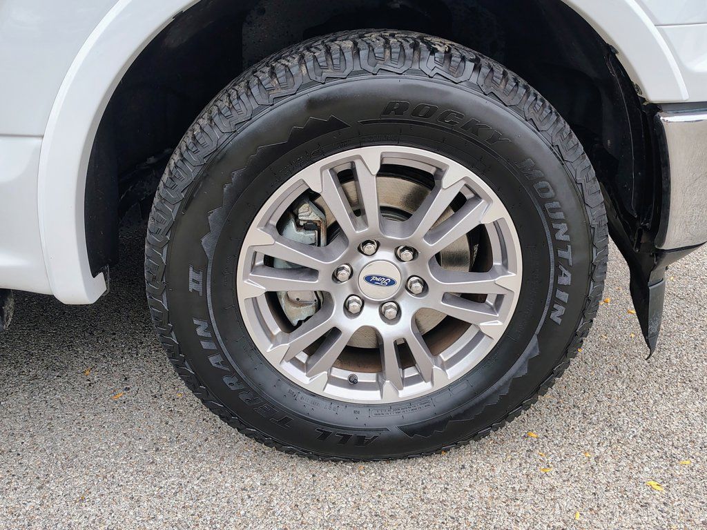 Used 2018 Ford F150 Lariat w/ Trailer Tow Package RWD image 14