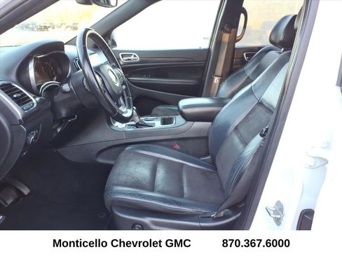 Used 2020 Jeep Grand Cherokee Altitude image 17