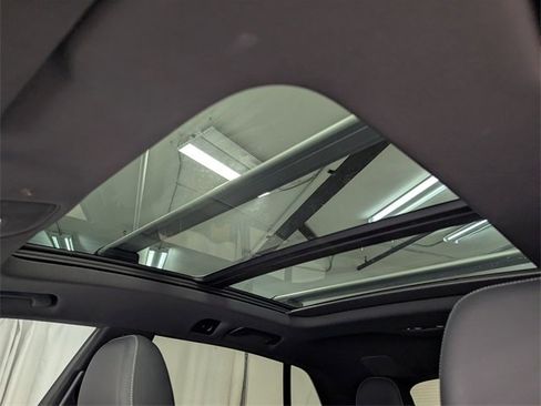 Used 2019 Audi Q8 Premium Plus w/ Premium Plus image 14