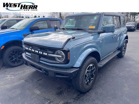 Used 2021 Ford Bronco Outer Banks image 1