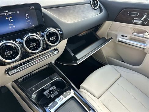 New 2026 Mercedes-Benz GLA 250 4MATIC image 17