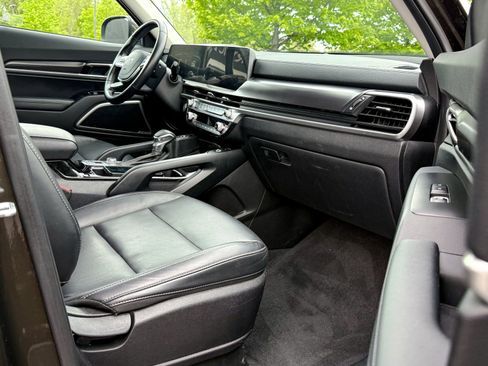 Certified 2023 Kia Telluride S AWD/4WD image 12