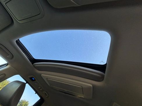 Used 2011 Honda Odyssey Touring image 31