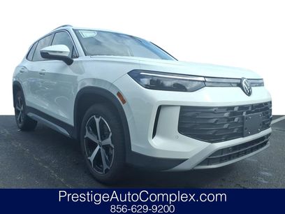 New 2025 Volkswagen Tiguan SE