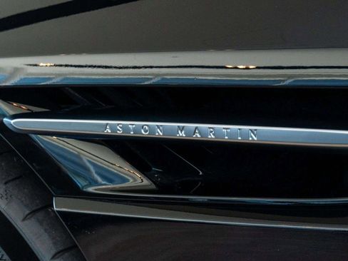 Used 2024 Aston Martin DB12 Convertible RWD image 17