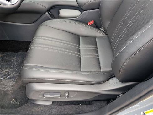 New 2026 Honda HR-V EX-L image 4