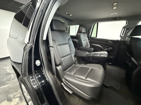 Used 2018 GMC Yukon SLT image 25