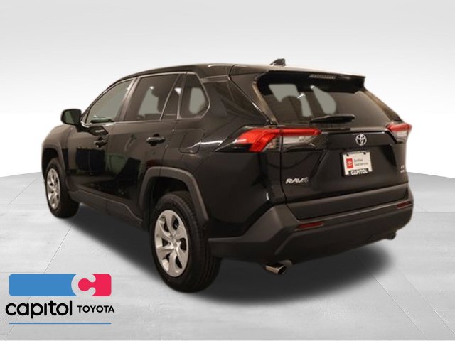 Certified 2025 Toyota RAV4 LE AWD/4WD image 5