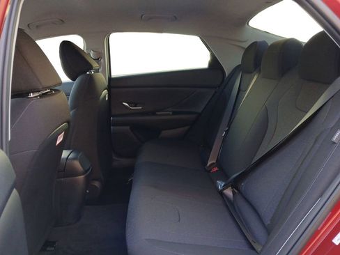 New 2026 Hyundai Elantra SE FWD image 13