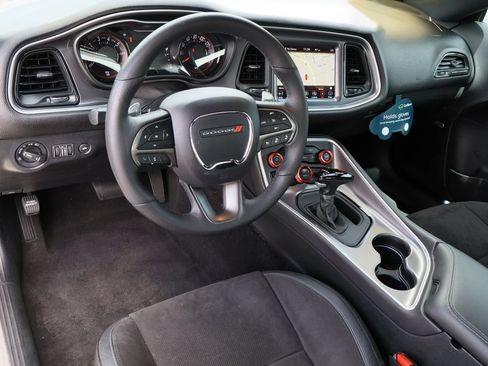 Used 2019 Dodge Challenger GT w/ Plus Package RWD image 11