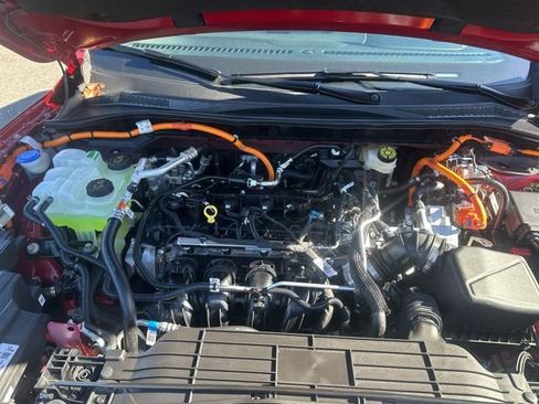 New 2026 Ford Escape SE w/ PHEV Premium Package FWD image 35