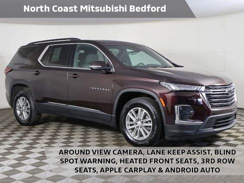 Used 2022 Chevrolet Traverse LT FWD image 1
