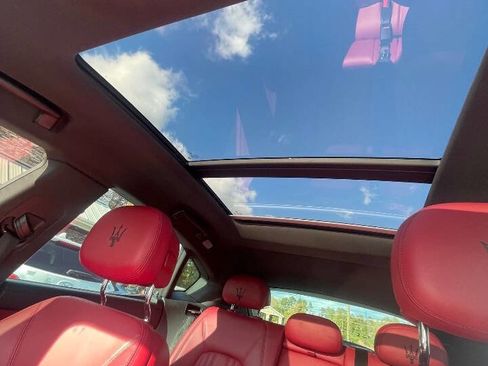 Used 2017 Maserati Levante S image 26