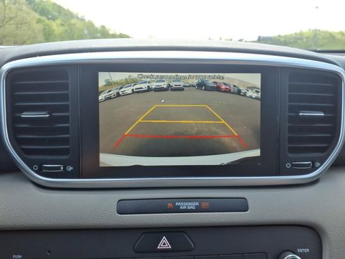 Certified 2022 Kia Sportage LX AWD/4WD image 19