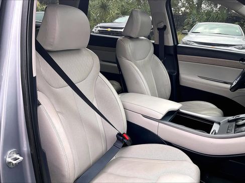 Used 2020 Hyundai Palisade SEL w/ Premium Package FWD image 8