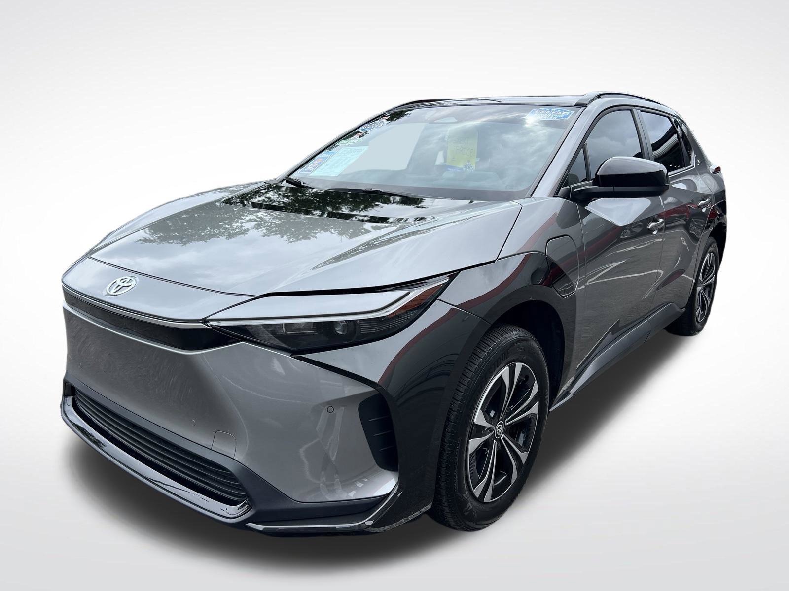 Used 2024 Toyota bZ4X AWD w/ Weather Package image 3