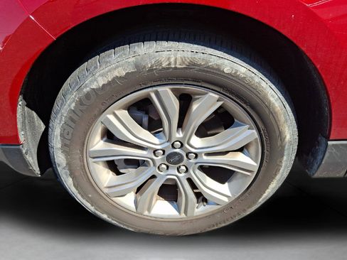 Used 2024 Ford Edge Titanium AWD/4WD image 11