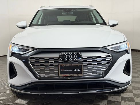 Used 2024 Audi Q8 e-tron Premium Plus AWD/4WD image 6