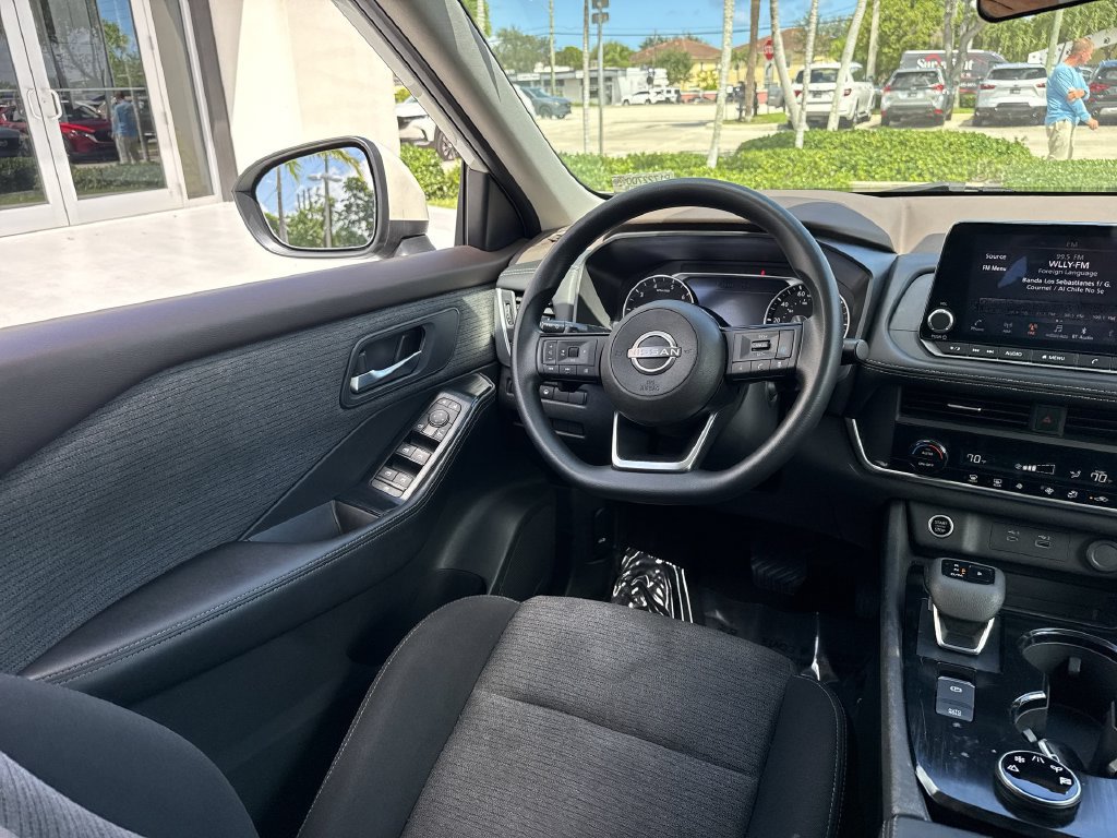 Used 2023 Nissan Rogue SV AWD/4WD image 21