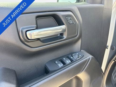 Used 2025 Chevrolet Silverado 1500 Custom Trail Boss AWD/4WD image 13