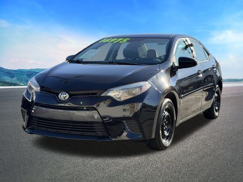 Used 2016 Toyota Corolla image 4