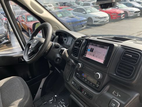 Used 2023 RAM ProMaster 2500 FWD image 16