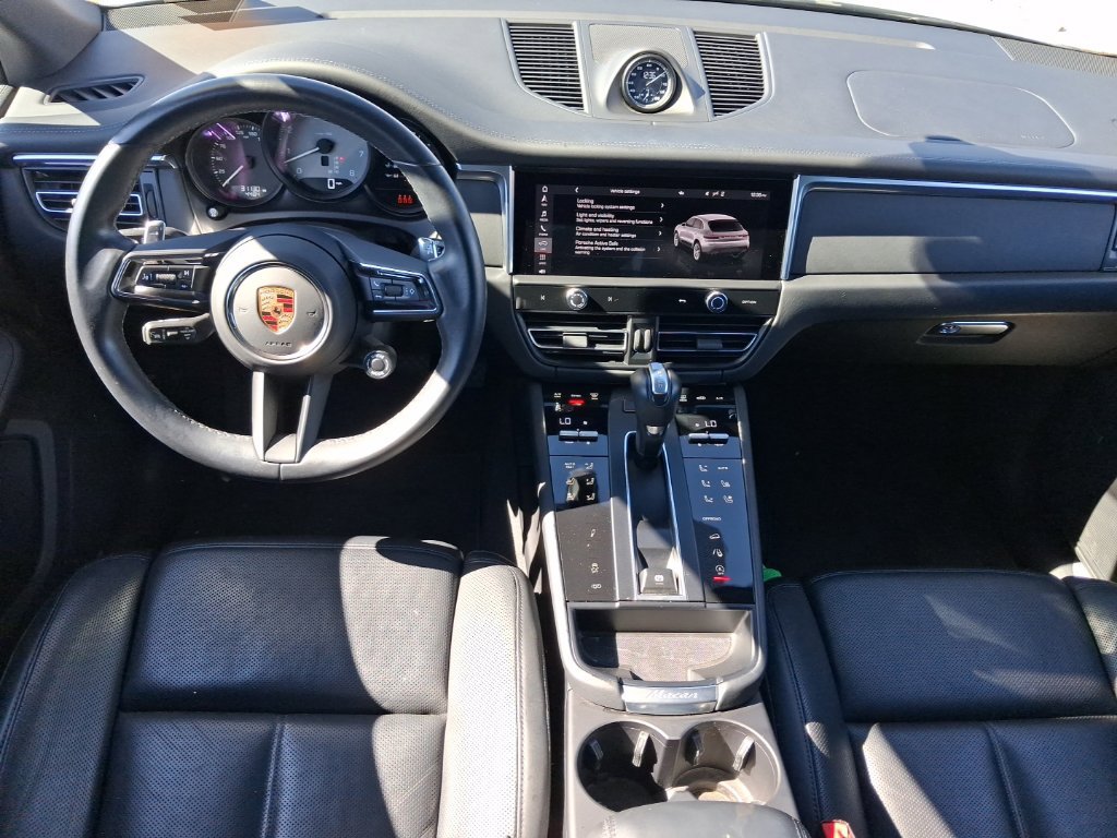 Certified 2024 Porsche Macan S AWD/4WD image 12